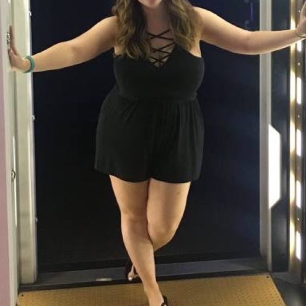 American Eagle Criss-Cross Romper size Large